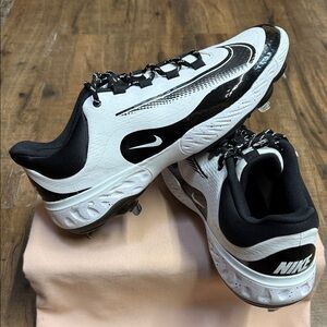 Nike Huarache Metal Men’s Premium Baseball Cleats